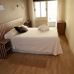 De
